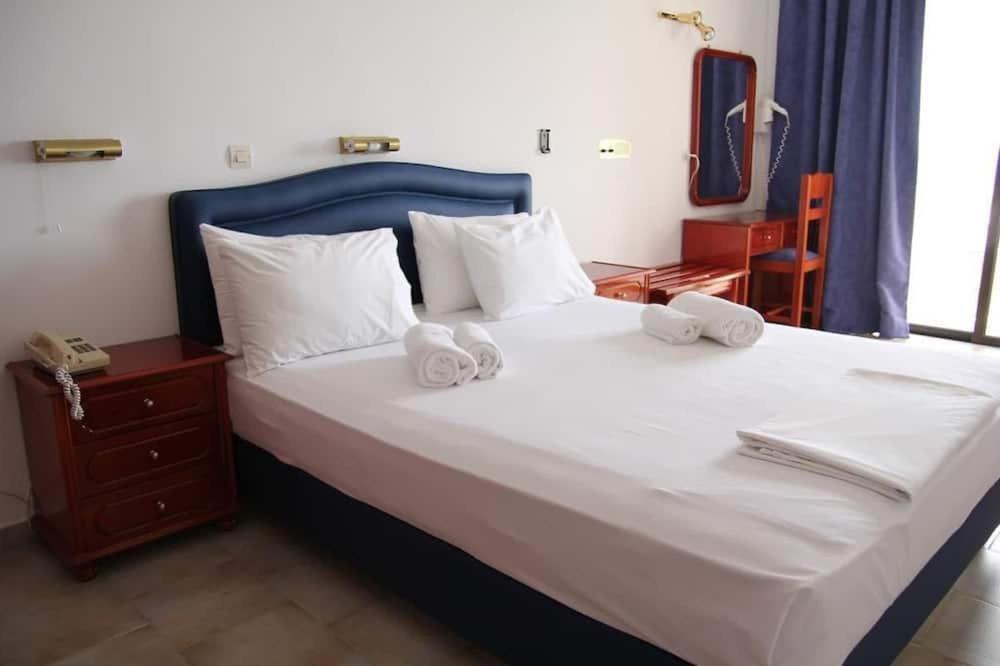 Mediterranean Hotel Κάρπαθος Εξωτερικό φωτογραφία